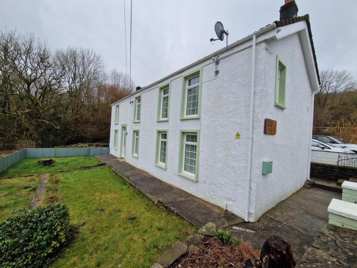 Lewis Gethin House, Newly Renovated Cottage Sleeps 9, Close To Bike Park Wales Merthyr Tydfil Exteriör bild