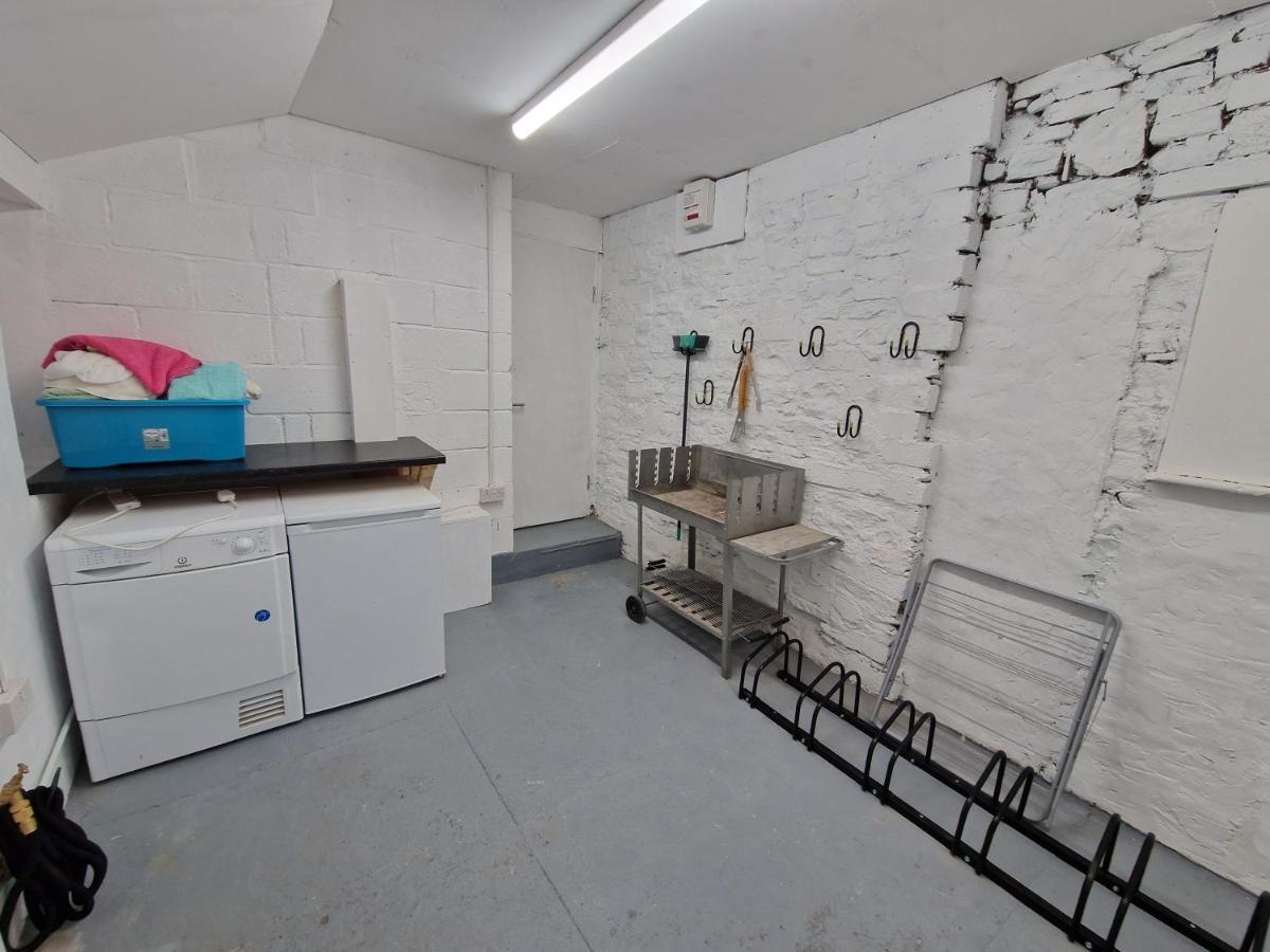 Lewis Gethin House, Newly Renovated Cottage Sleeps 9, Close To Bike Park Wales Merthyr Tydfil Exteriör bild